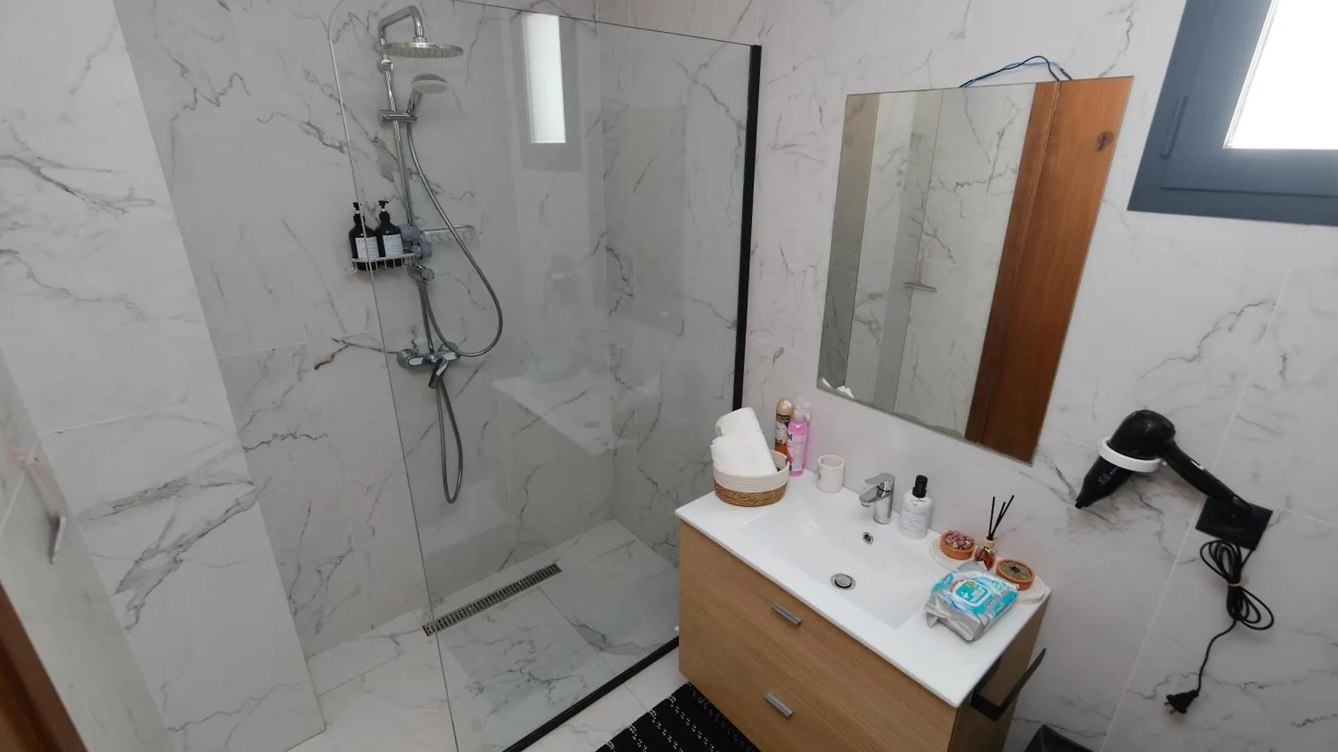 Appartement Chic Et Cosy - Casablanca Finance City 0*,